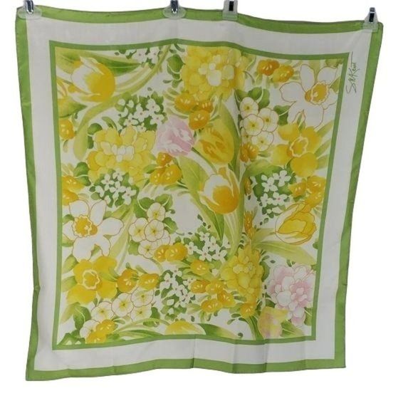 Vtg Avon SM Kent Yellow Floral Print‎ Scarf - Picture 1 of 8